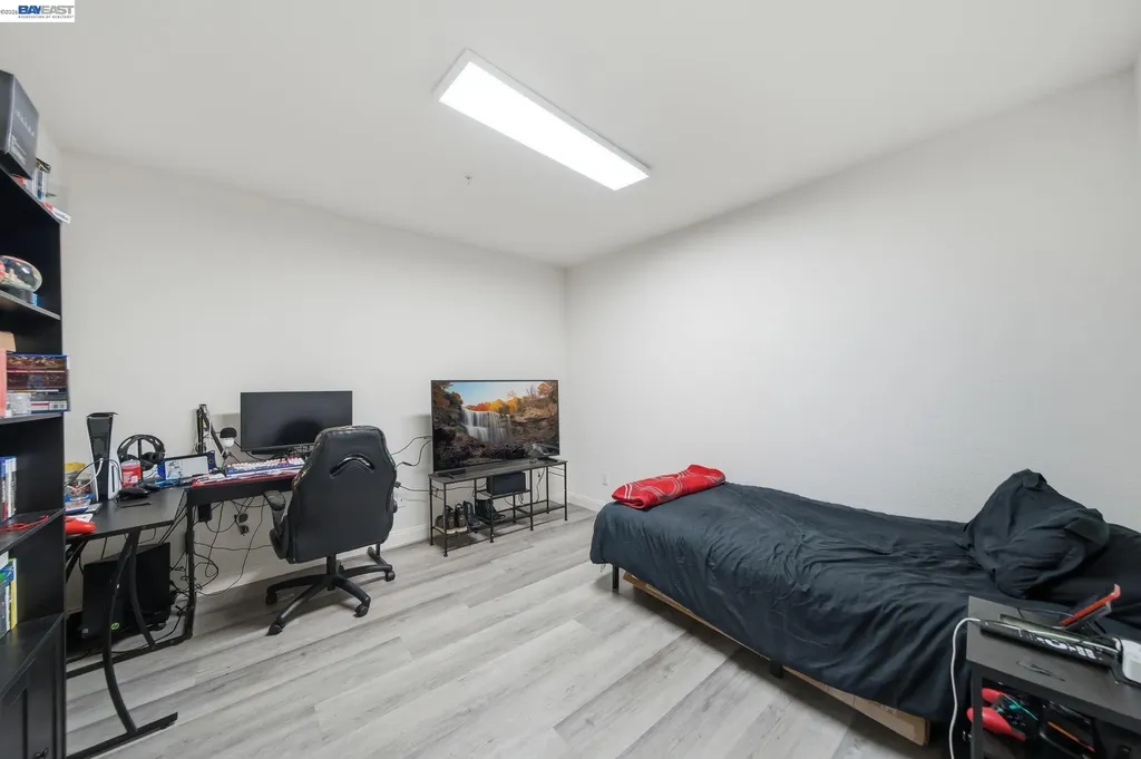 17208 President Drive Castro Valley CA 94546