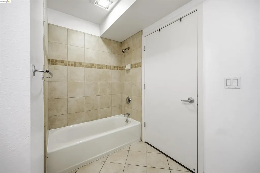 425 28th Street Oakland CA 94609