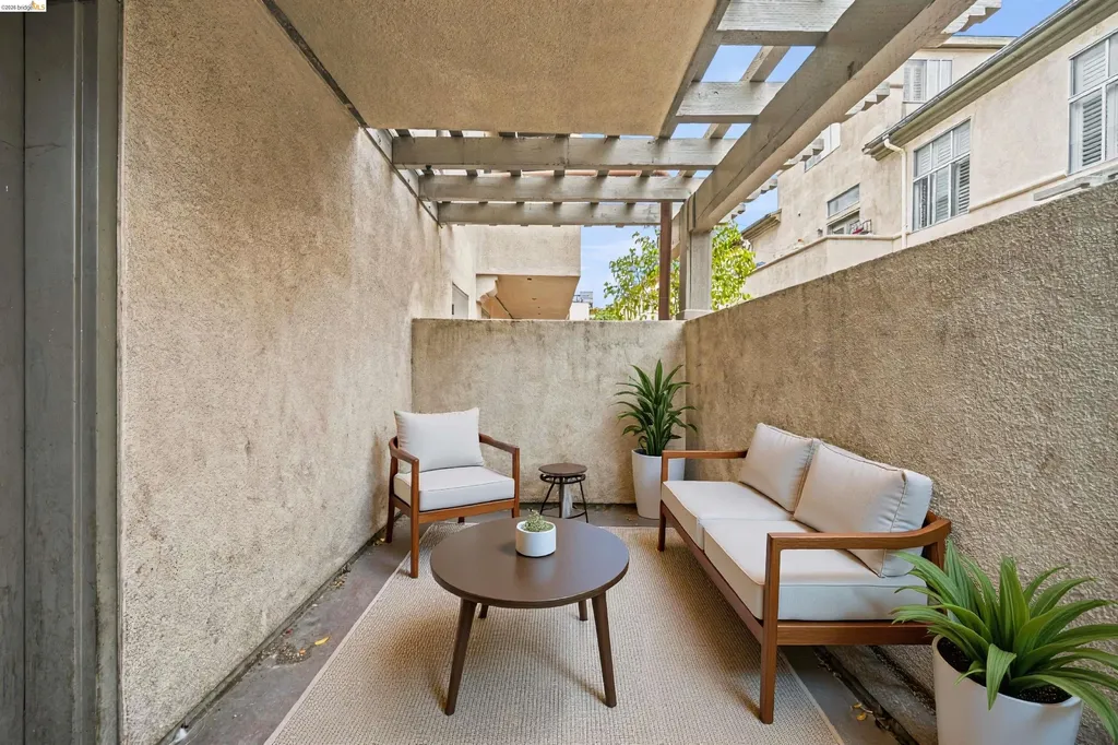 425 28th Street Oakland CA 94609