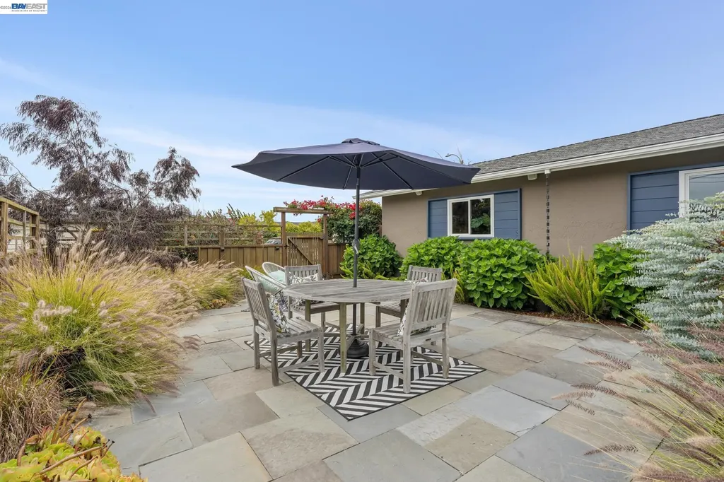 429 Harbor Light Road Alameda CA 94501