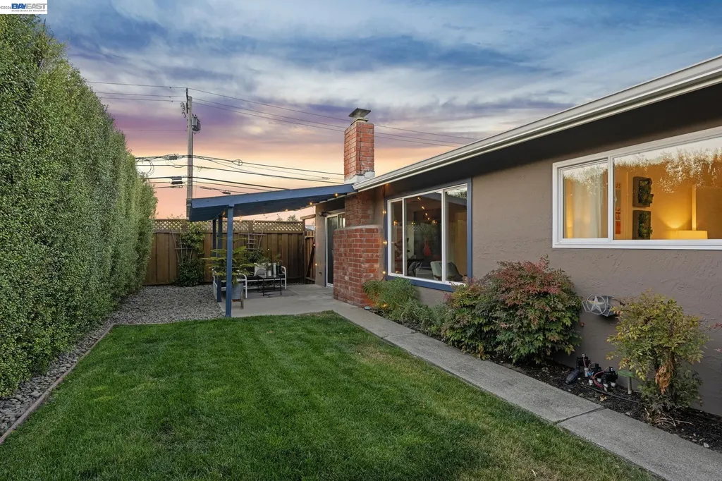 429 Harbor Light Road Alameda CA 94501