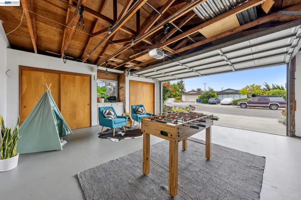 429 Harbor Light Road Alameda CA 94501