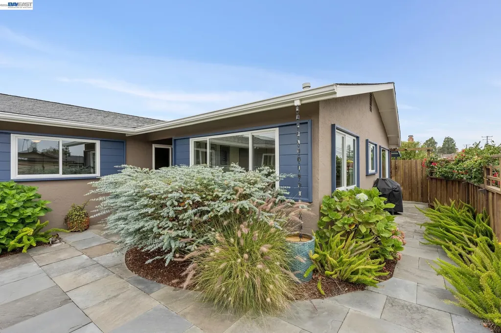 429 Harbor Light Road Alameda CA 94501