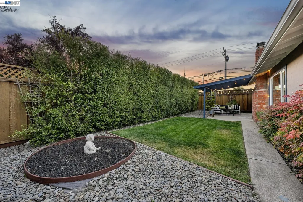 429 Harbor Light Road Alameda CA 94501