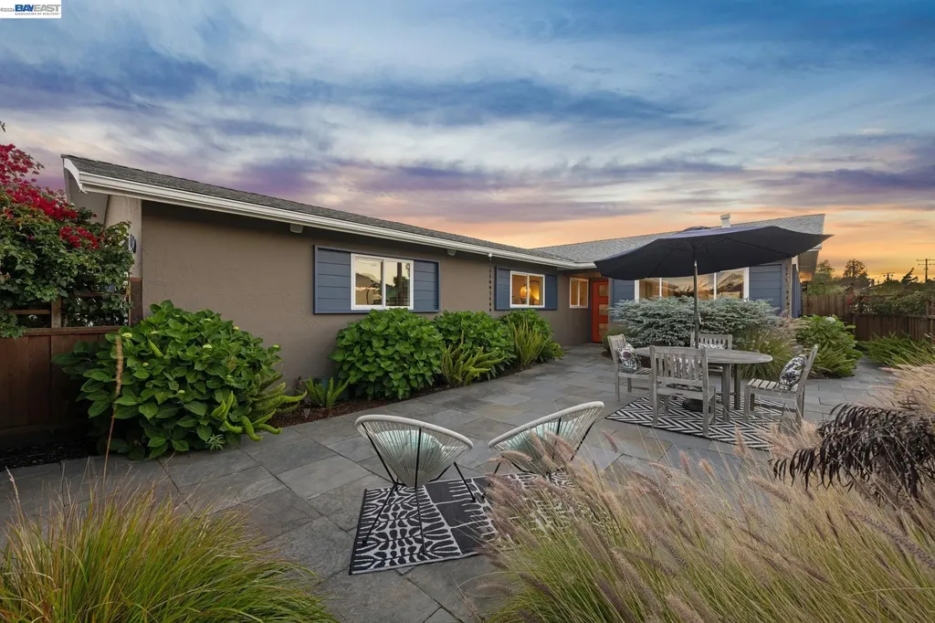 429 Harbor Light Road Alameda CA 94501