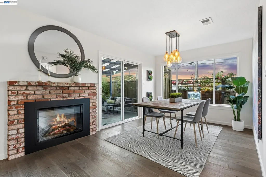 429 Harbor Light Road Alameda CA 94501