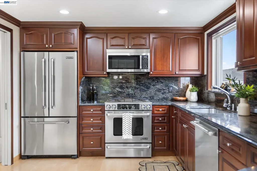 20 Dorado Terrace San Francisco CA 94112