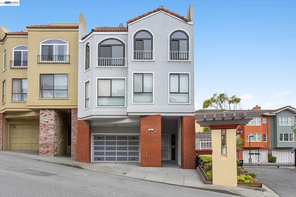 20 Dorado Terrace San Francisco CA 94112