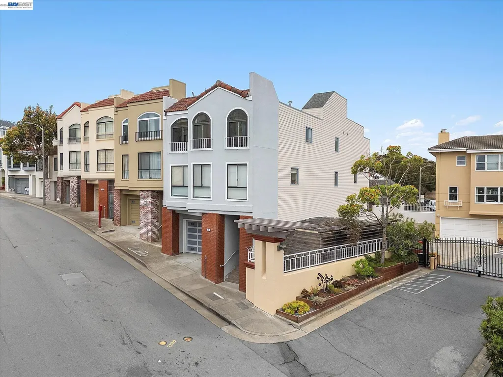 20 Dorado Terrace San Francisco CA 94112