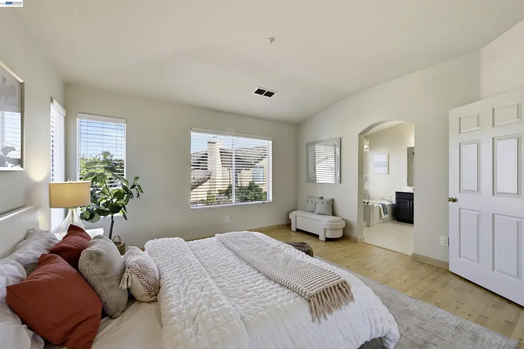 1881 Serpentine Drive Union City CA 94587