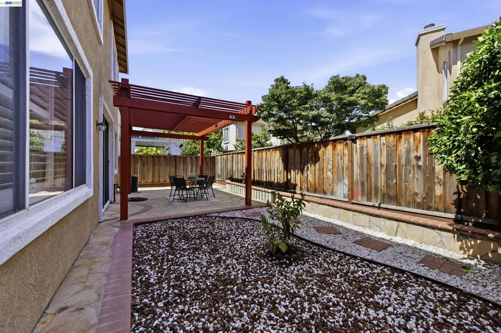 1881 Serpentine Drive Union City CA 94587