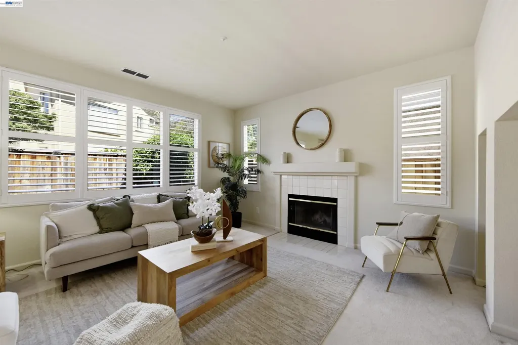 1881 Serpentine Drive Union City CA 94587