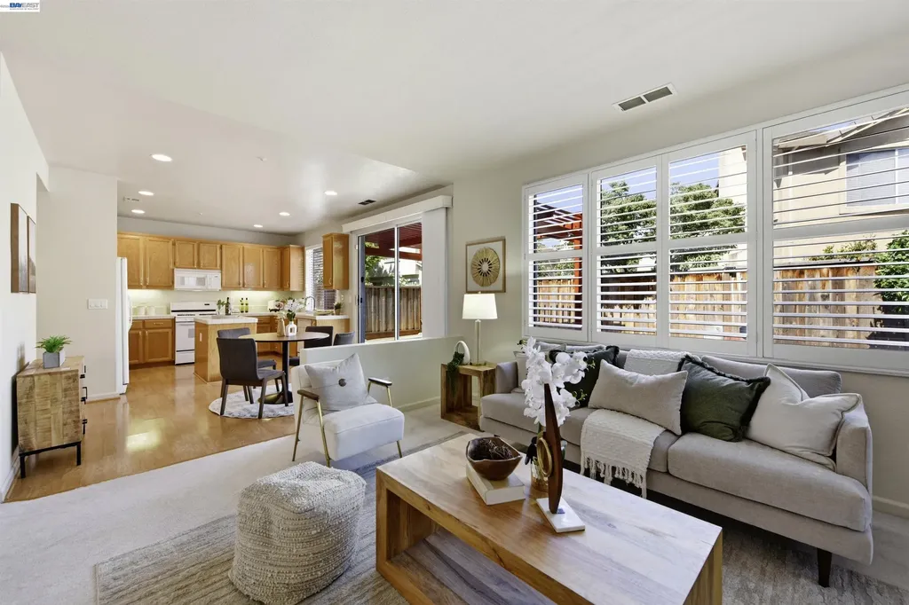 1881 Serpentine Drive Union City CA 94587