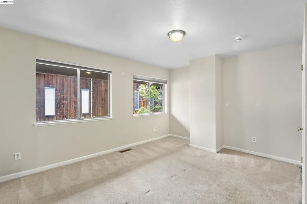 3858 Maybelle Avenue Oakland CA 94619