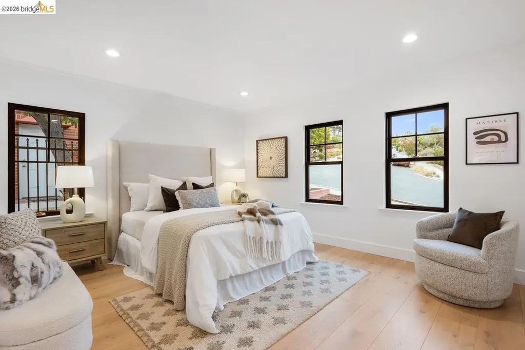 4207 Laguna Avenue Oakland CA 94602