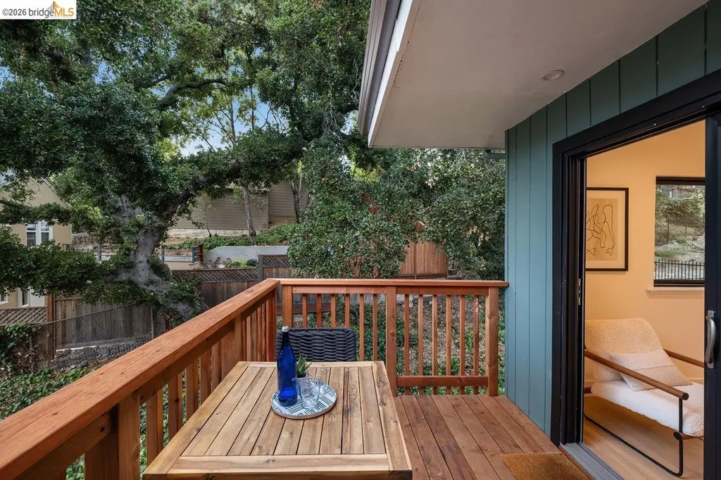 4207 Laguna Avenue Oakland CA 94602