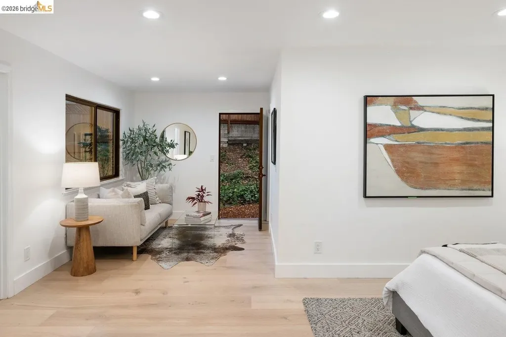 4207 Laguna Avenue Oakland CA 94602