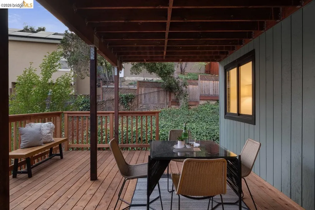 4207 Laguna Avenue Oakland CA 94602