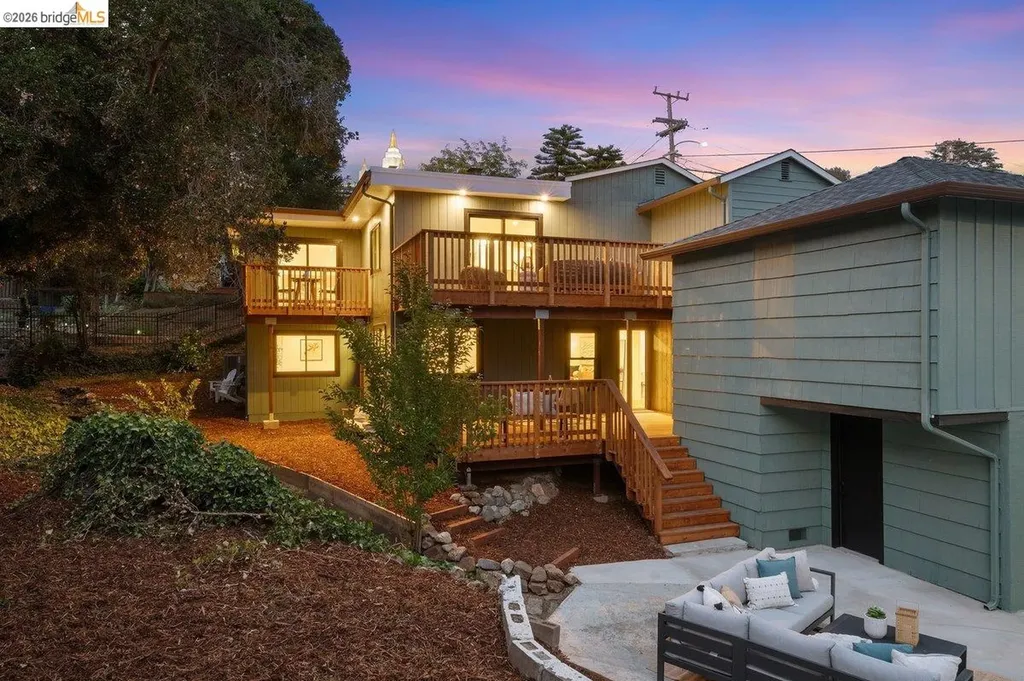 4207 Laguna Avenue Oakland CA 94602