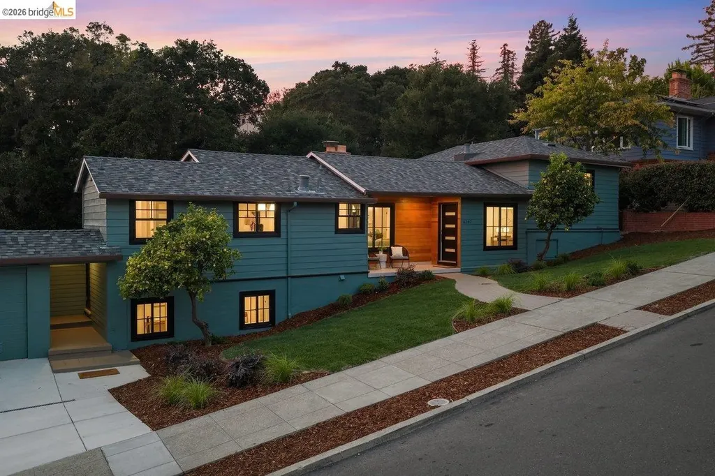4207 Laguna Avenue Oakland CA 94602