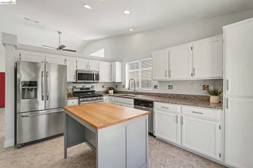 5120 Arroyo Way Antioch CA 94531