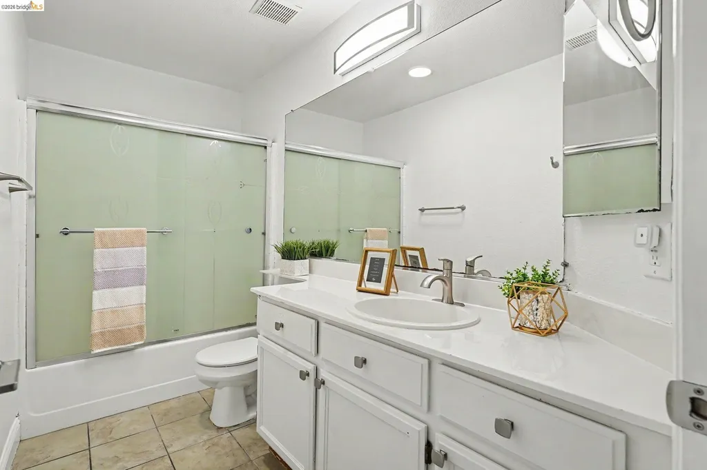 5120 Arroyo Way Antioch CA 94531