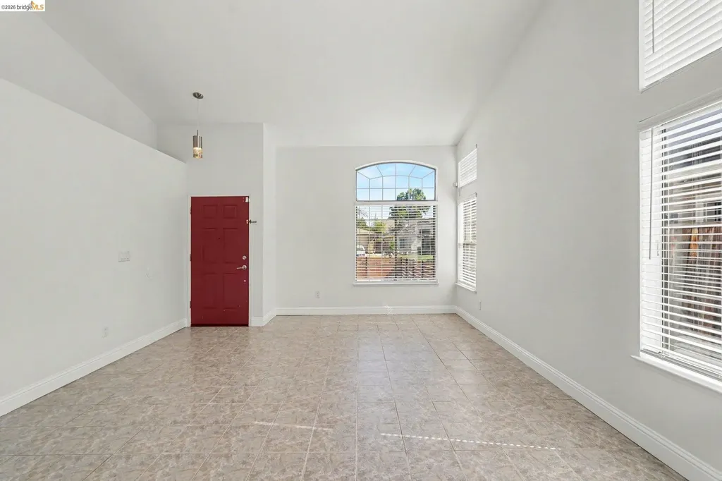 5120 Arroyo Way Antioch CA 94531