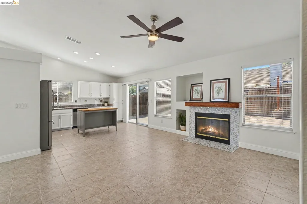 5120 Arroyo Way Antioch CA 94531