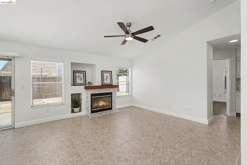 5120 Arroyo Way Antioch CA 94531