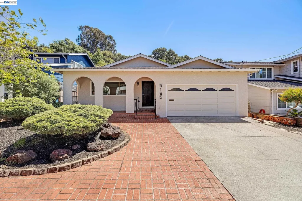 5195 Camino Alta Mira Castro Valley CA 94546