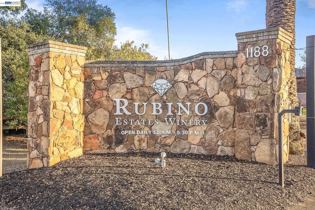3929 Alma Court Pleasanton CA 94588
