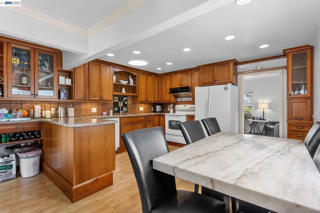 3270 Keith Avenue Castro Valley CA 94546