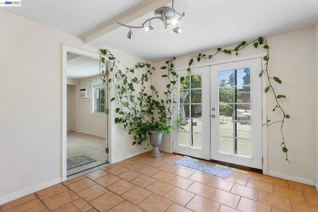 1691 Ashbury Drive Concord CA 94520