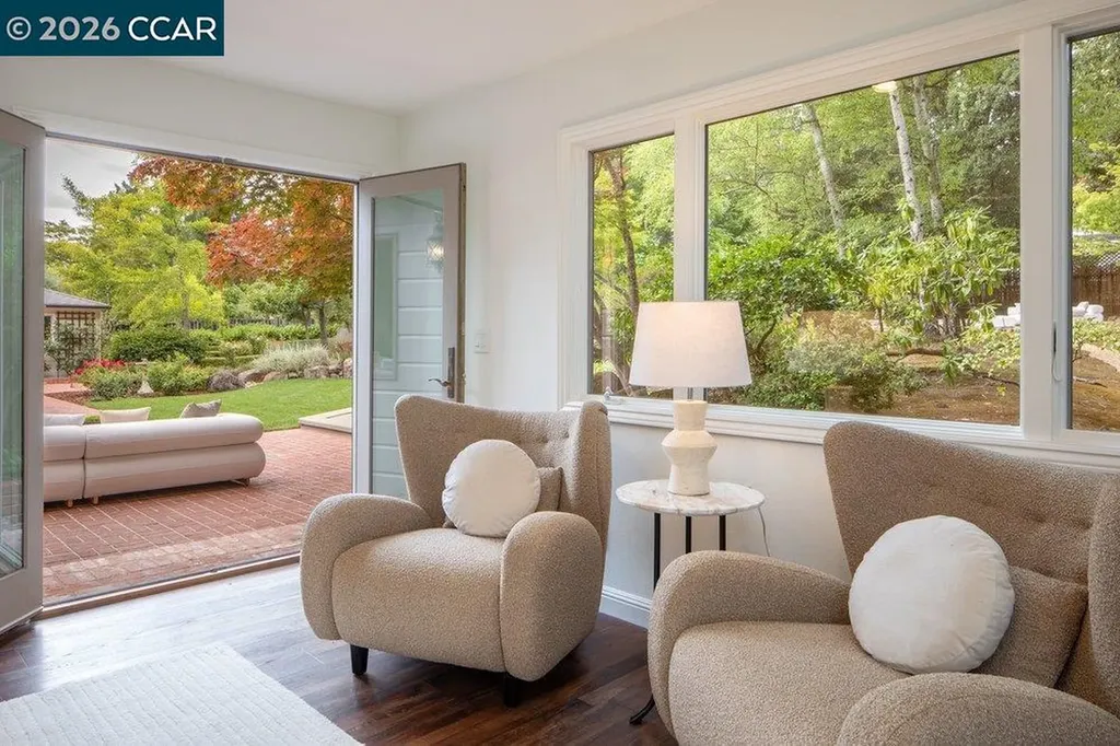 187 Moraga Way Orinda CA 94563