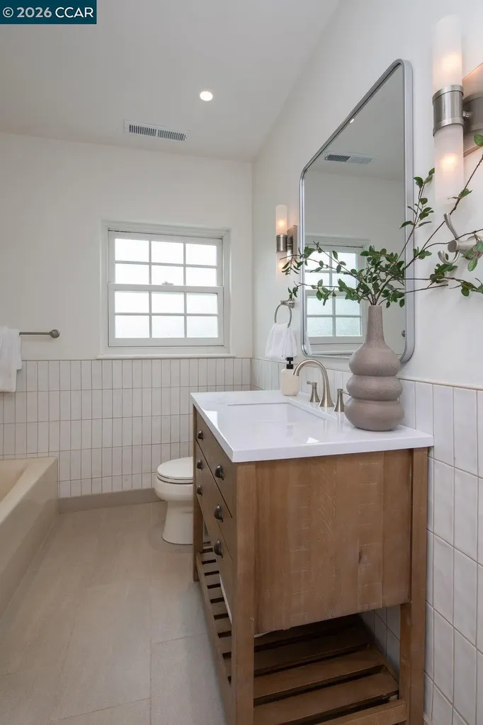 187 Moraga Way Orinda CA 94563
