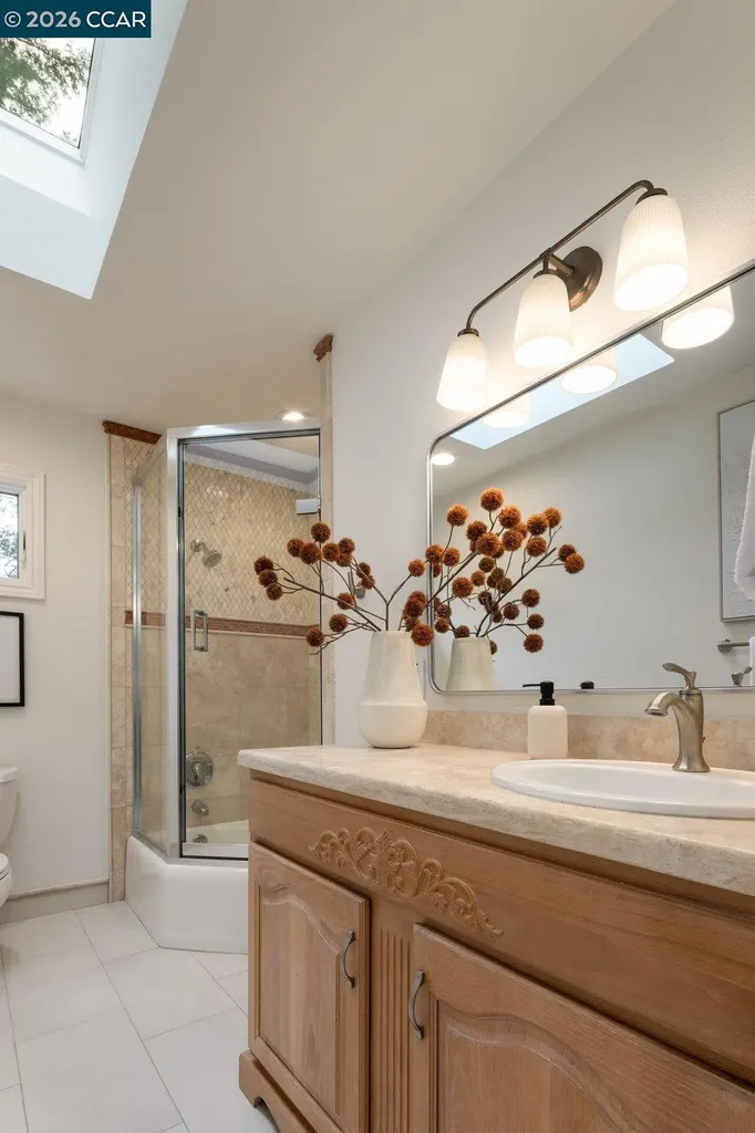 187 Moraga Way Orinda CA 94563