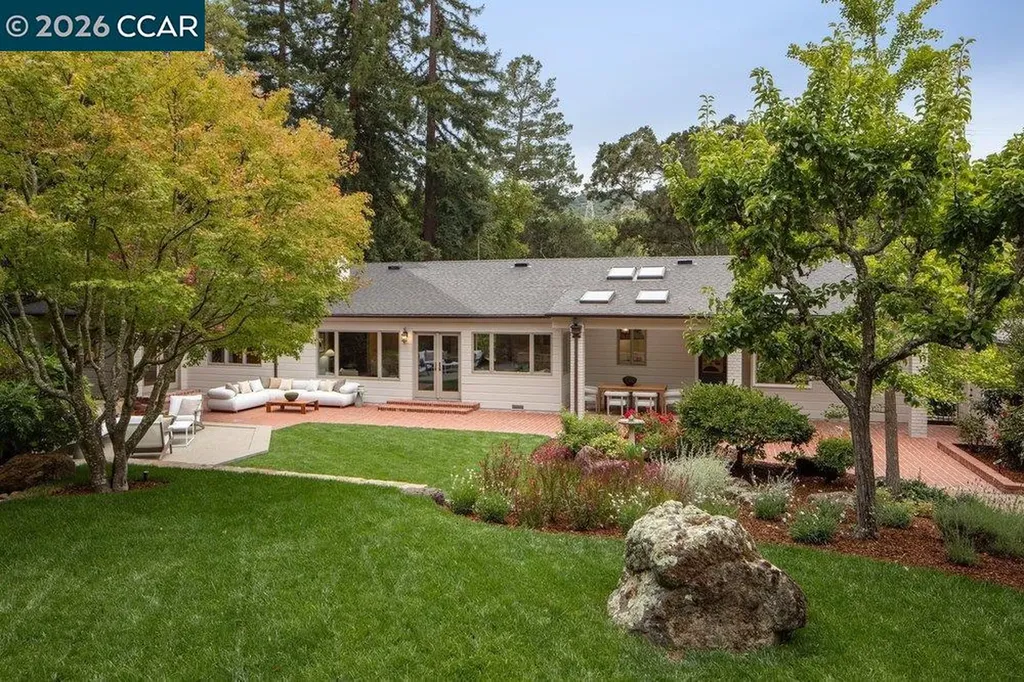 187 Moraga Way Orinda CA 94563