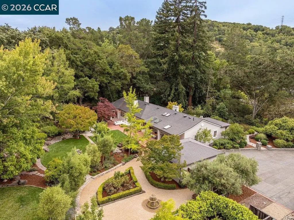 187 Moraga Way Orinda CA 94563