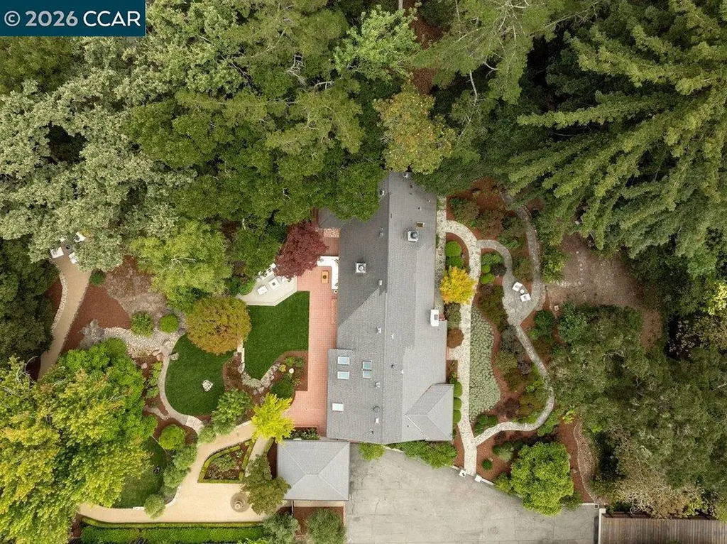 187 Moraga Way Orinda CA 94563