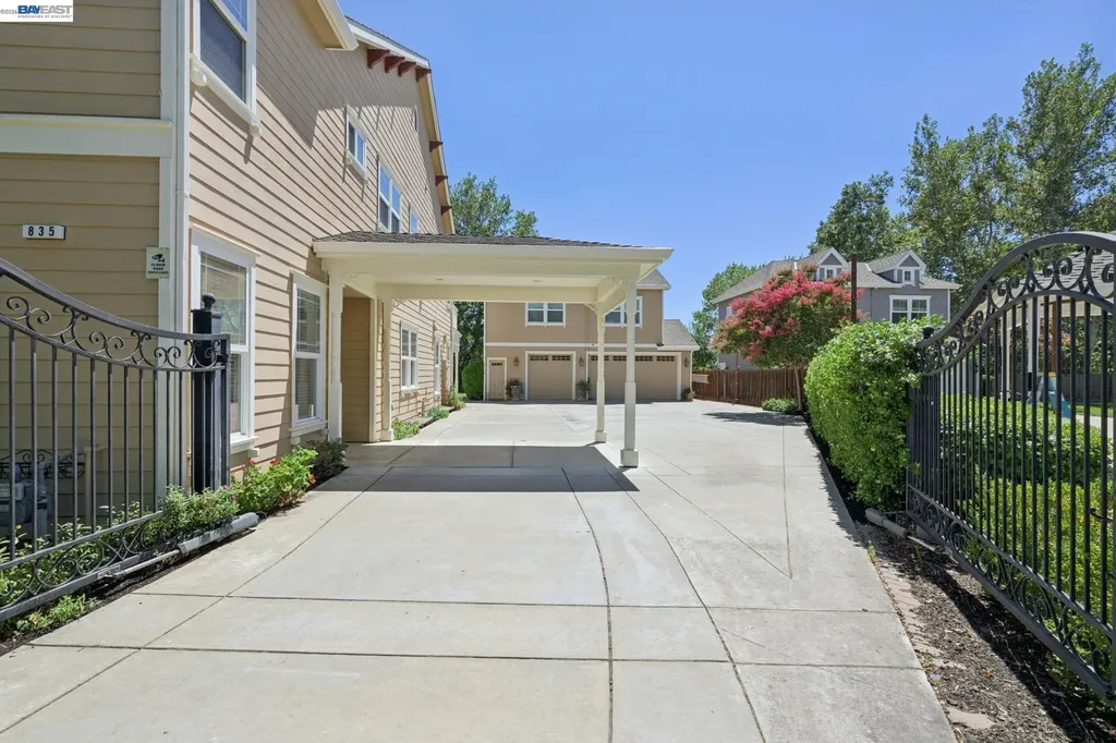 835 Tolentino Court Livermore CA 94550