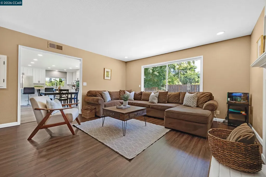 8569 Wicklow Lane Dublin CA 94568