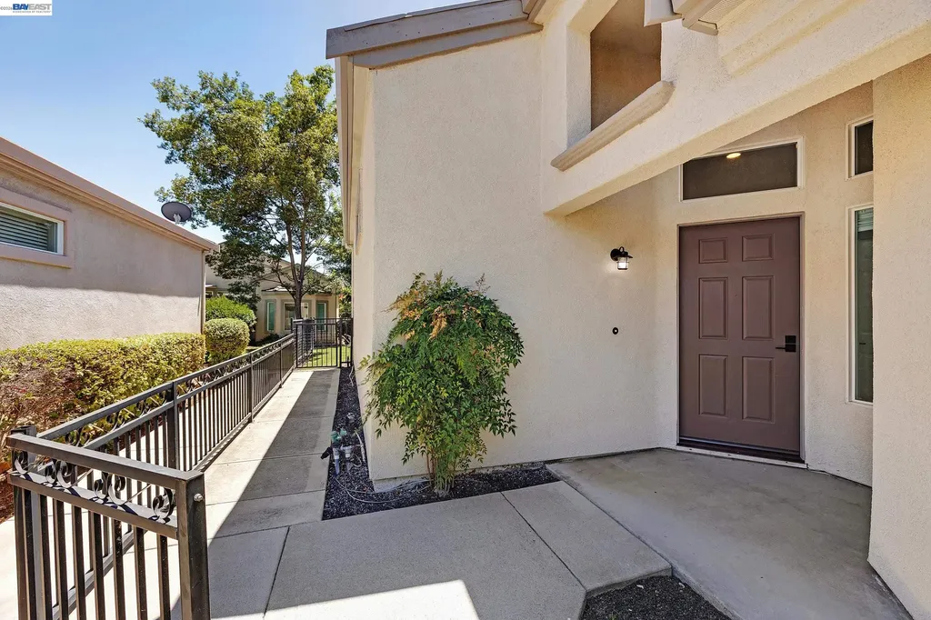 1586 Imperial Way Brentwood CA 94513