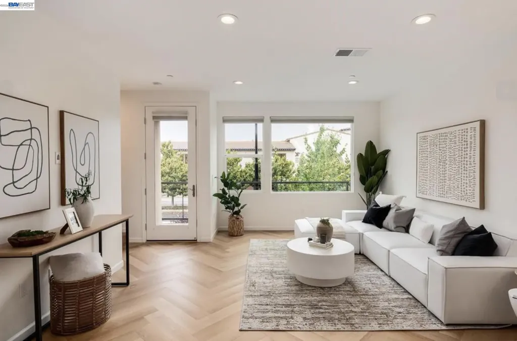 203 Burbank Street Hayward CA 94541