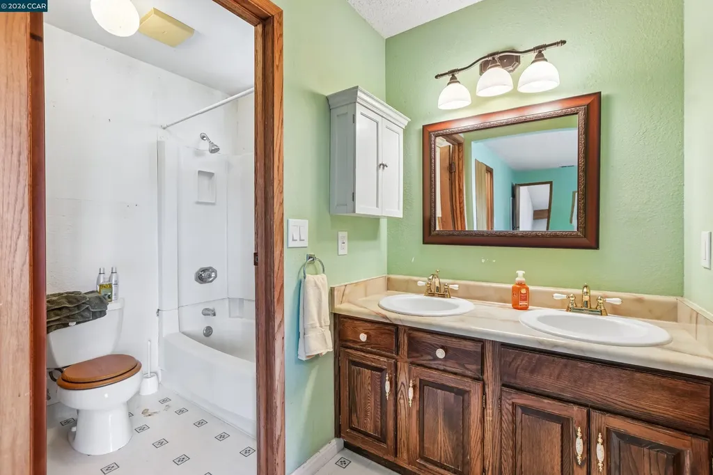2536 Pebble Beach Loop Lafayette CA 94549