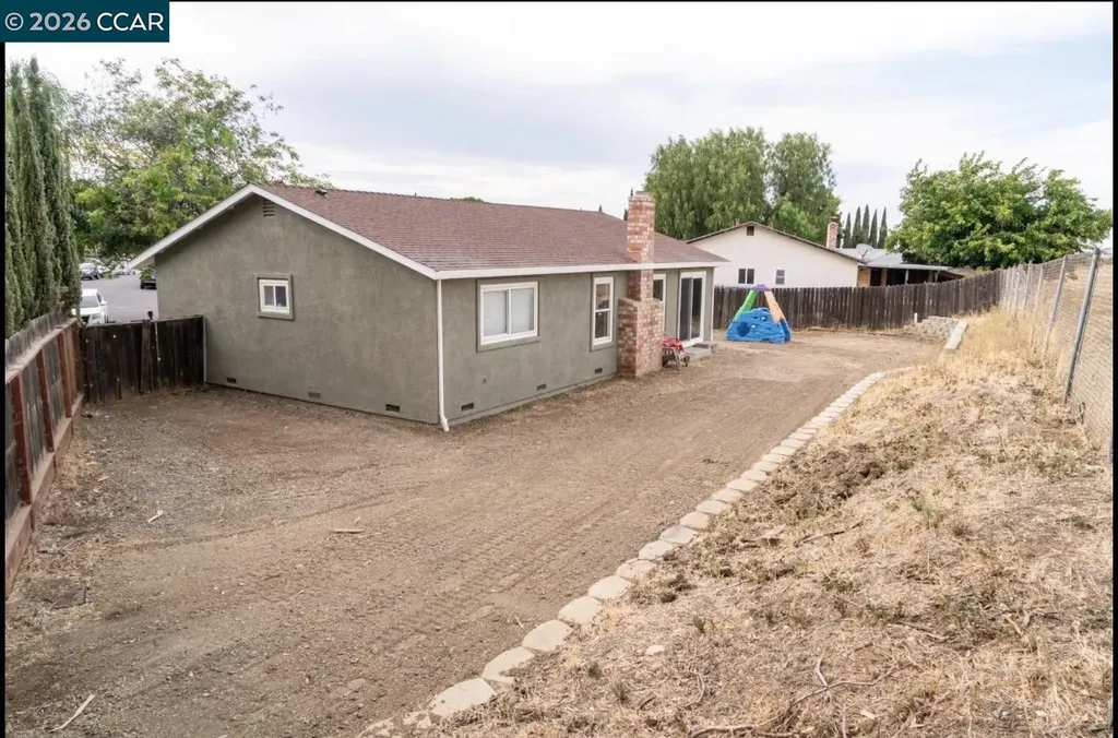 2135 Apricot Court Pittsburg CA 94565