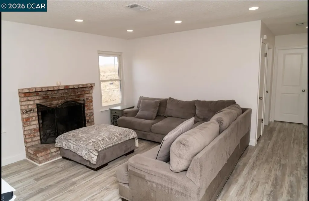 2135 Apricot Court Pittsburg CA 94565