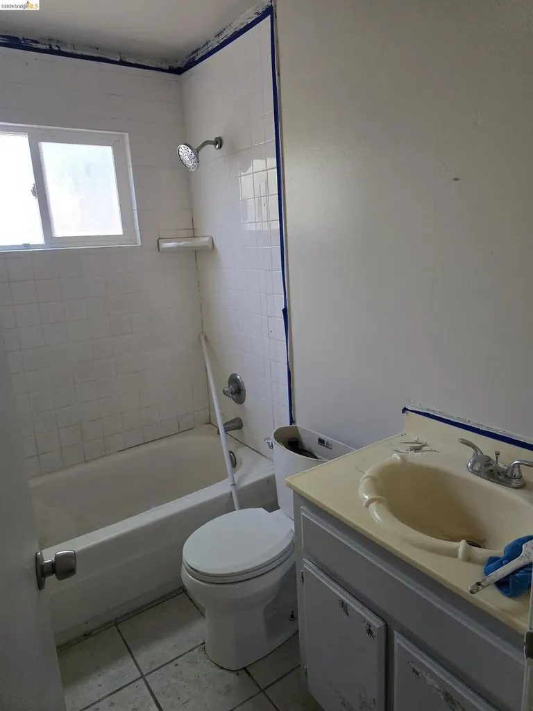 1605 Norton Street Pittsburg CA 94565