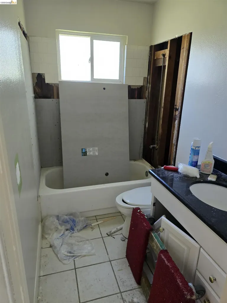 1605 Norton Street Pittsburg CA 94565
