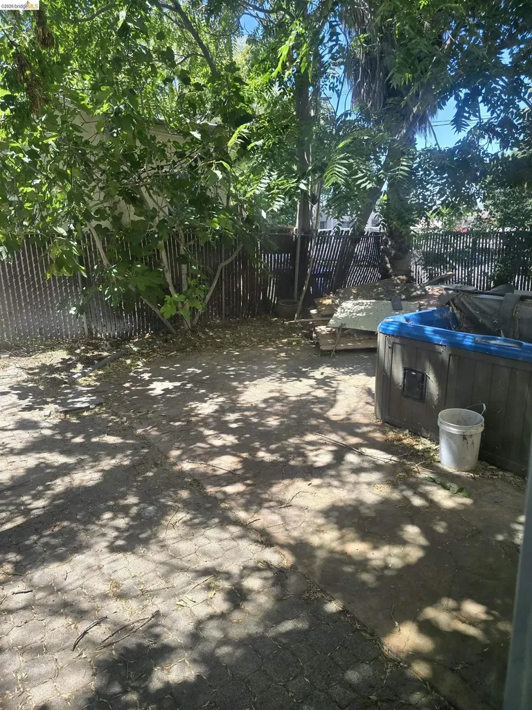1605 Norton Street Pittsburg CA 94565