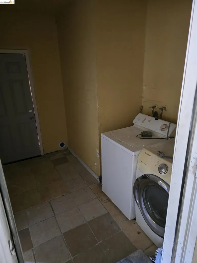 1605 Norton Street Pittsburg CA 94565